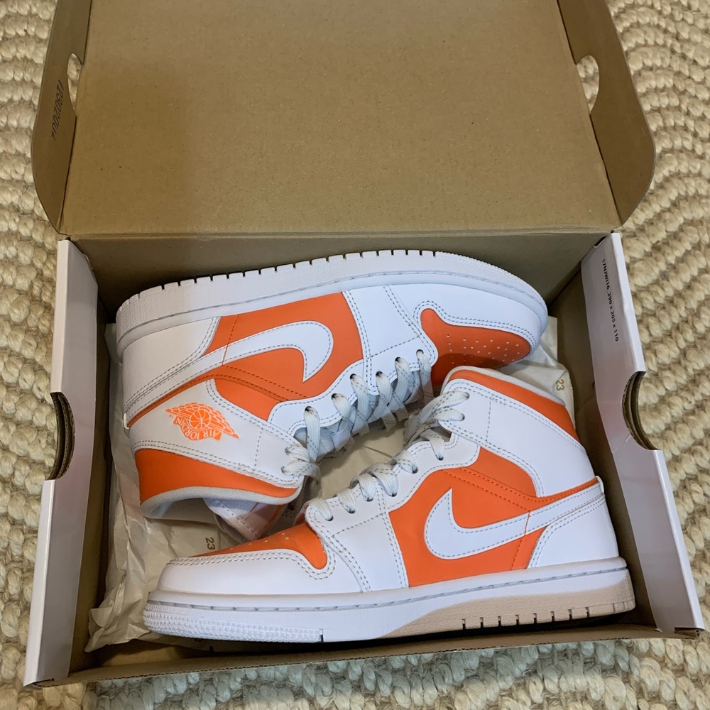 Jordan 1 Mid Citrus